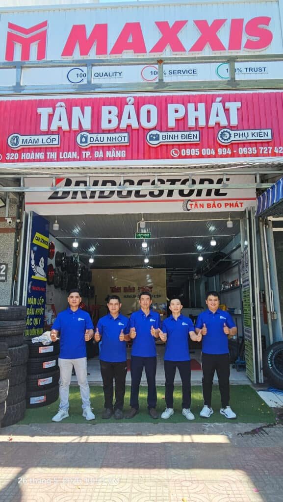 Mặt tiền cửa hàng Mâm Lốp Ô Tô Tân Bảo Phát tại 320 Hoàng Thị Loan, Thanh Khê, Đà Nẵng