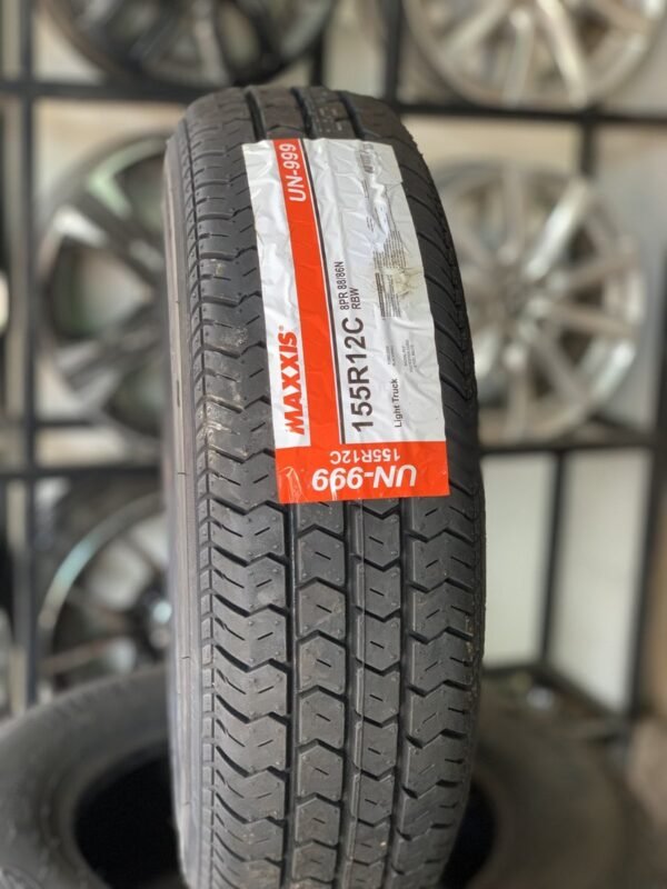 Lốp Maxxis 155R12C 8PR UN999 mặt đứng Lốp Maxxis 155R12C 8PR UN999 Chính Hãng
