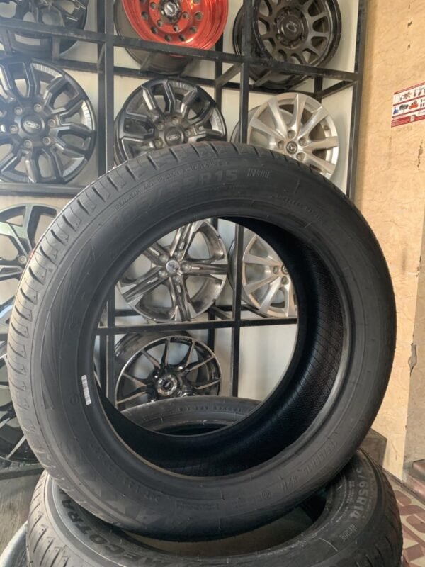 Lốp Maxxis 185/55R15 82V MAP5 Góc Chụp 3