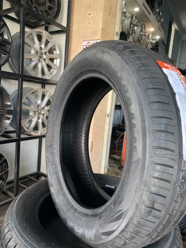 Lốp Maxxis 185/60R15 84V MAP5 Góc Chụp 2