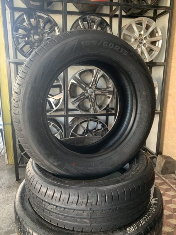 Lốp Maxxis 195/60R15 88V MAP5 Góc Chụp 3