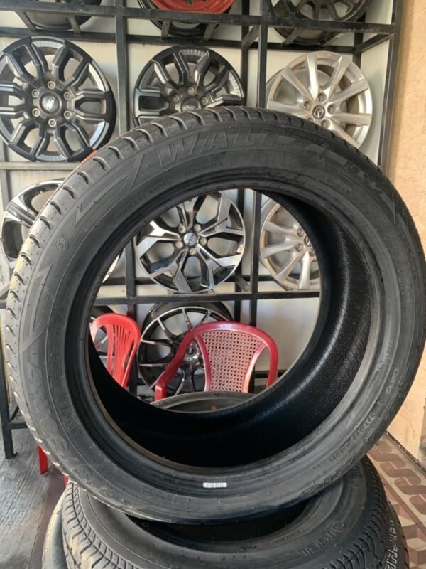 Lốp Maxxis 215/50R17 95V MS2 Chính Hãng