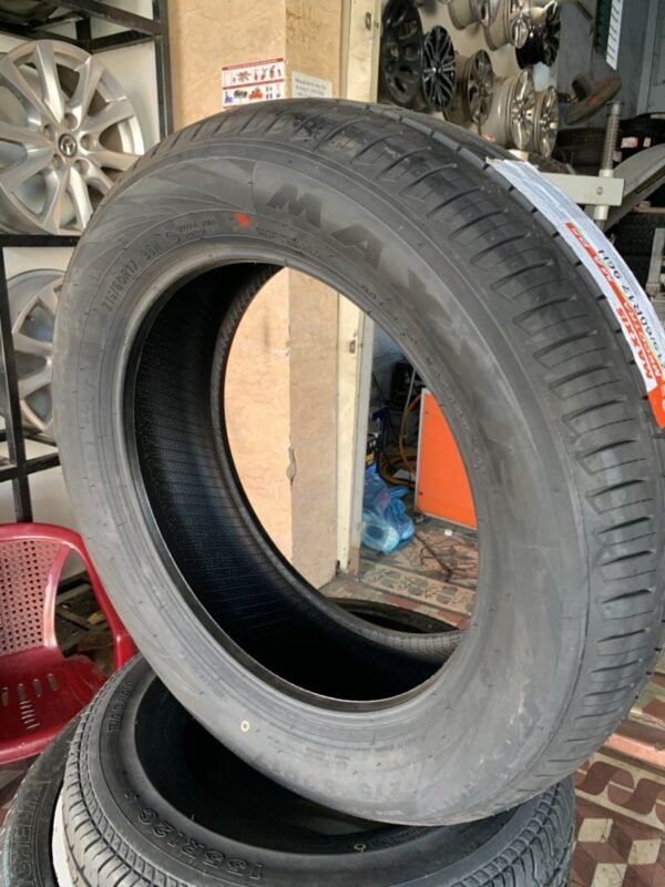 Lốp Maxxis 215/60R17 MAP5 Chính Hãng