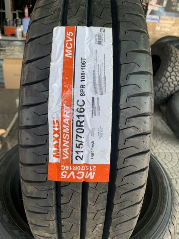 Lốp Maxxis 215/70R16C 8PR MCV5 Chính Hãng