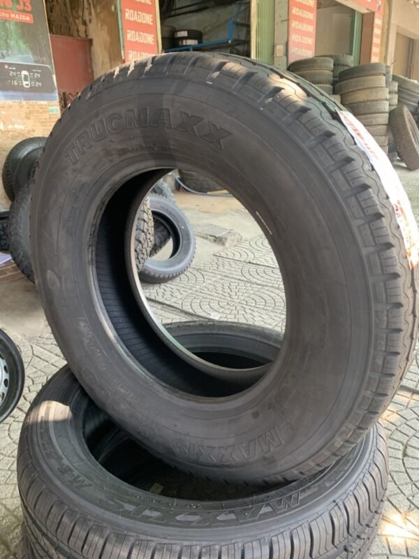 Lốp Maxxis 215/75R16C UE168 Chính Hãng
