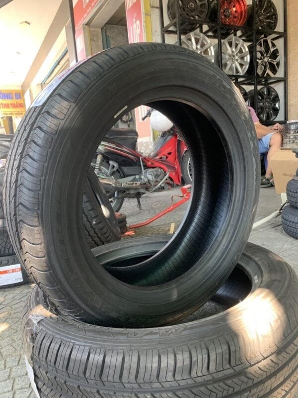 Lốp Maxxis 225/55R18 100V HP-M3 Chính Hãng