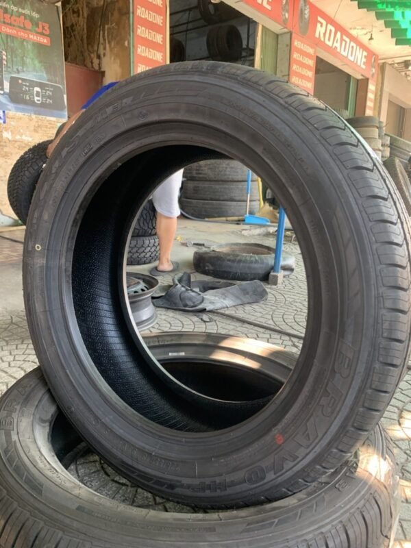 Lốp Maxxis 225/55R18 100V HP-M3 Chính Hãng