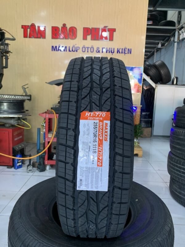 Lốp Maxxis 255/70R16 111S HT770 Chính Hãng