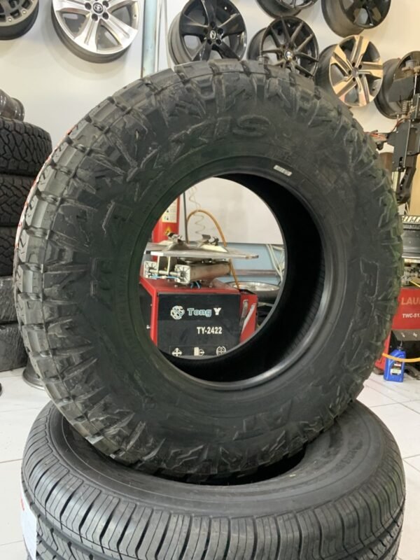 Lốp Maxxis 265/70R16 112H AT811 Chính Hãng